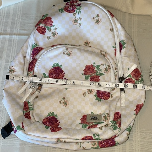 VANS Cream & White Checkerboard Floral Full Size Backpack with Zipper Pockets - Picture 13 of 17